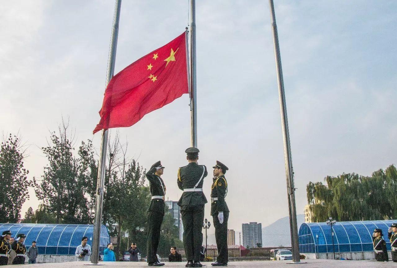 独眼萌怪的爱情